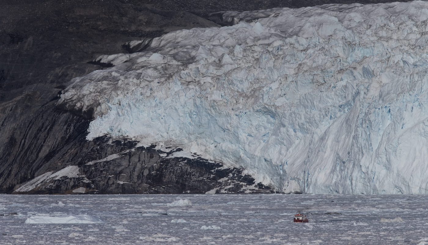 gletsjer båd @Carsten Egevang 2014